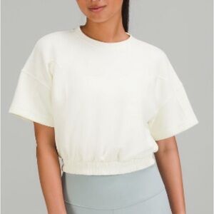 Lululemon cropped Softstreme shirt